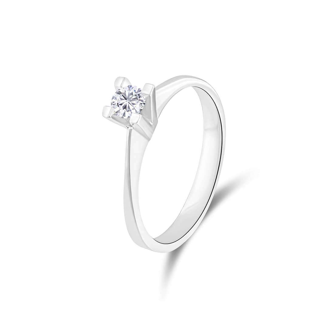 4 Tab Prongs Solitaire Ring